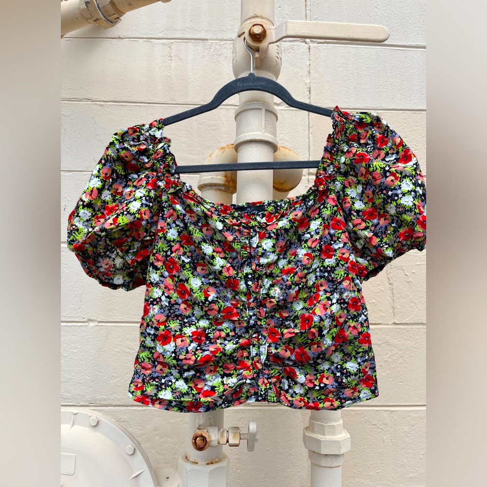 Puff sleeve Crop